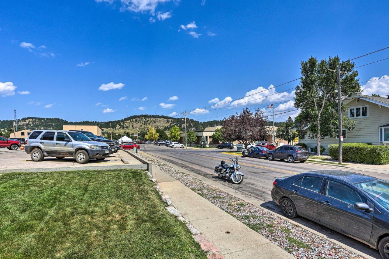 Centrally Located Sturgis Apt On Main St With Garage Exterior foto